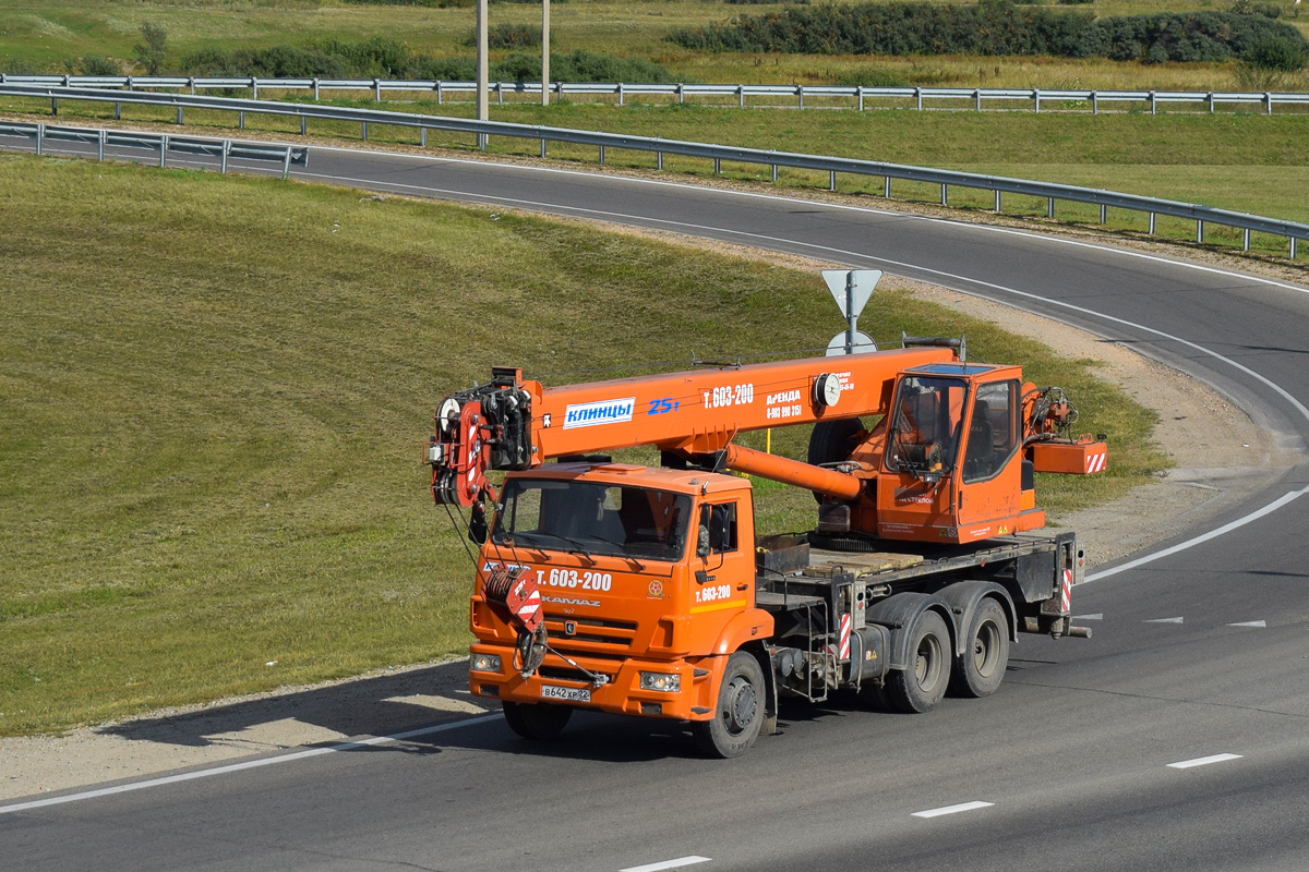 Алтайский край, № В 642 ХР 22 — КамАЗ-65115-L4(19)