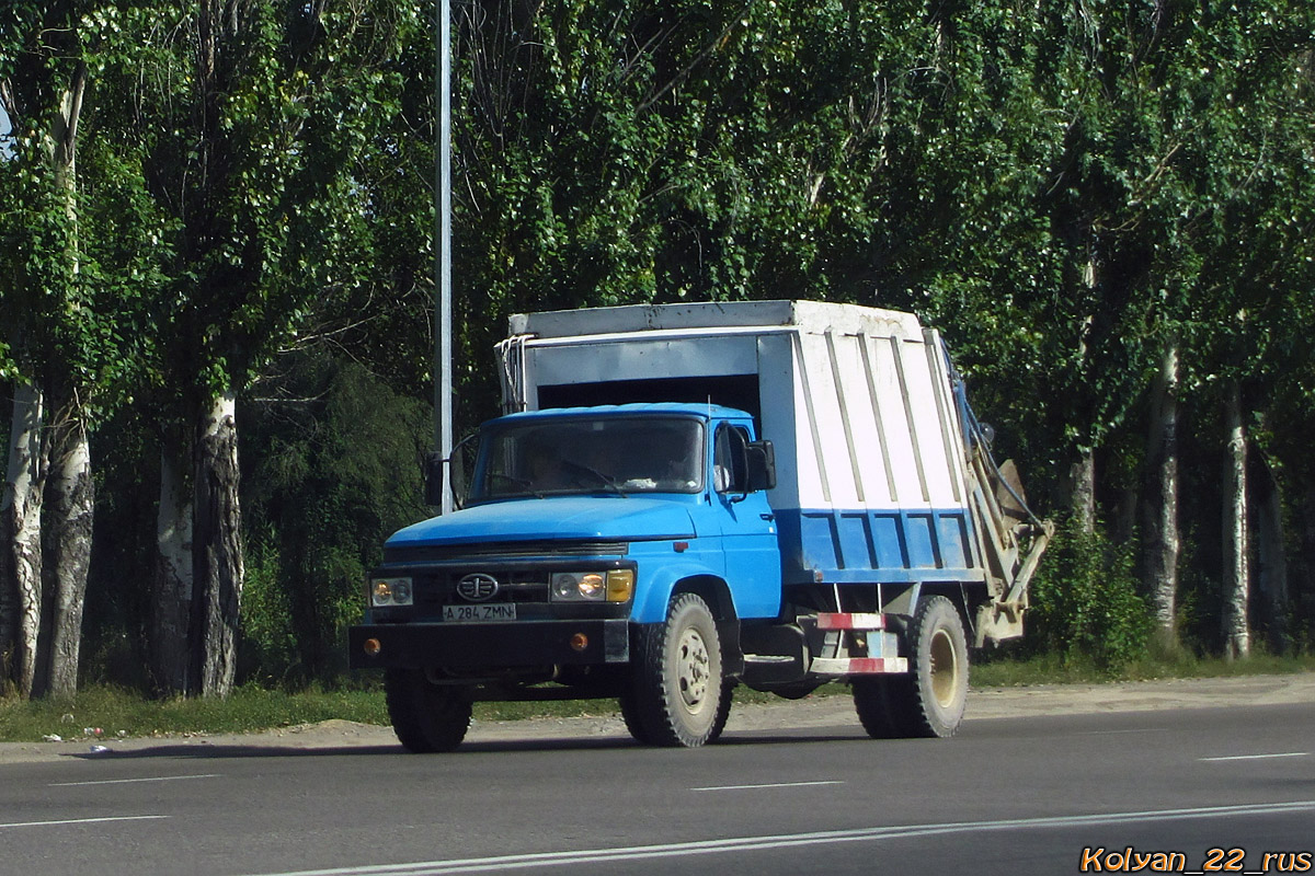 Алматы, № A 284 ZMN — FAW J4R (общая модель)