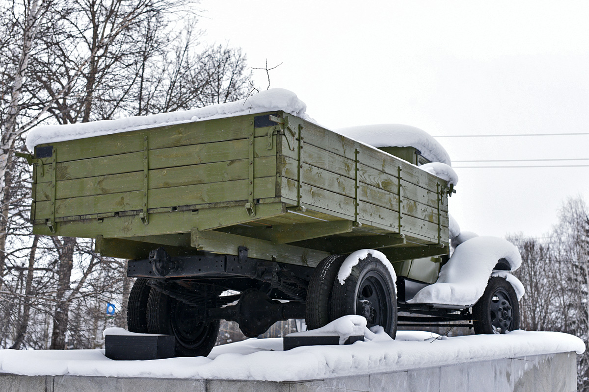 Саха (Якутия), № (14) Б/Н 0221 — ГАЗ-АА; Техника на постаментах, памятники (Саха (Якутия)); Транспортные средства без номеров (Саха (Якутия))
