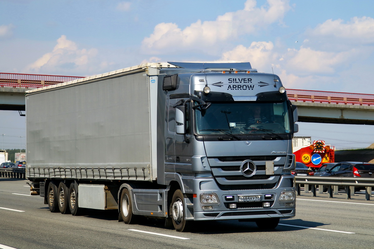 Костромская область, № О 664 КУ 44 — Mercedes-Benz Actros ('2009) 1844; Mercedes-Benz Actros ('2009) "Silver Arrow" (Ленинградская область)