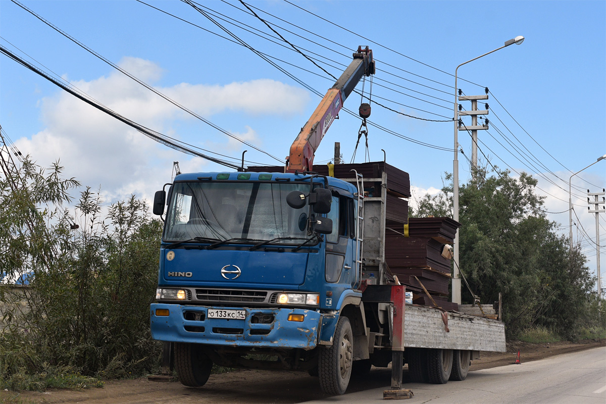 Саха (Якутия), № О 133 КС 14 — Hino Profia