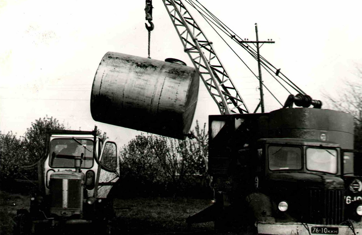 Краснодарский край, № 76-10 ККН — МАЗ-200; Исторические фотографии (до 2000 года) (Краснодарский край)