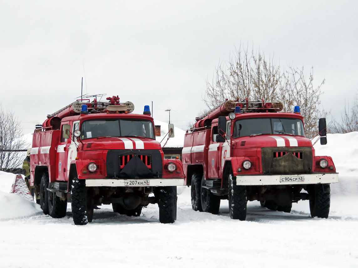 Кировская область, № У 207 КН 43 — ЗИЛ-131Н; Кировская область, № С 904 СР 43 — ЗИЛ-131 (общая модель)