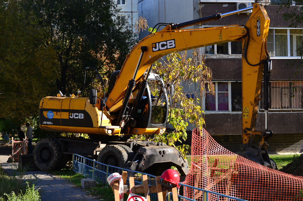 Волгоградская область, № (34) Б/Н СТ 0098 — JCB JS160W; Волгоградская область — Спецтехника с нечитаемыми на фото номерами