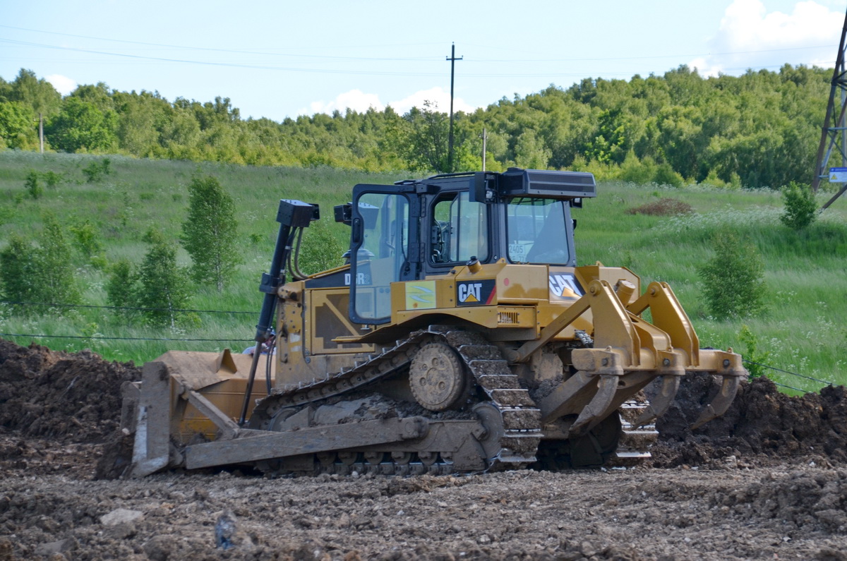 Тульская область, № 2405 РЕ 77 — Caterpillar D6