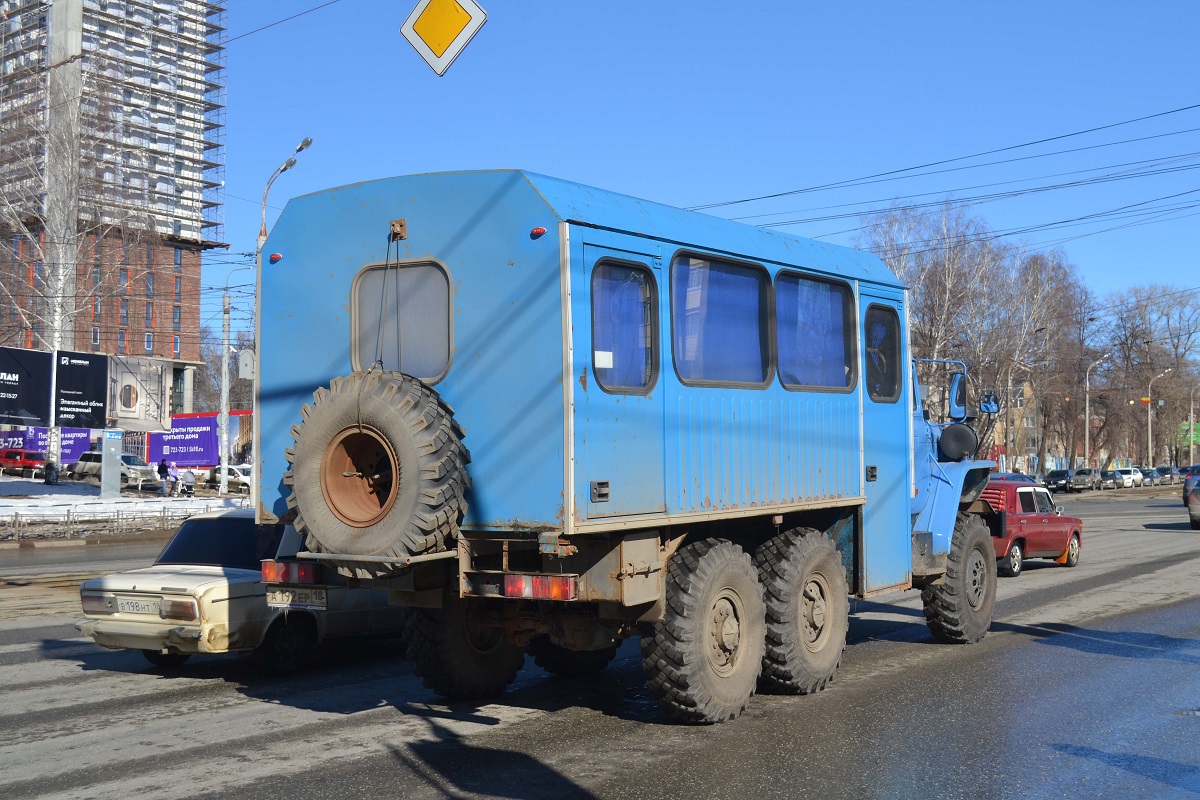 Удмуртия, № А 192 ЕР 18 — Урал-32551-41