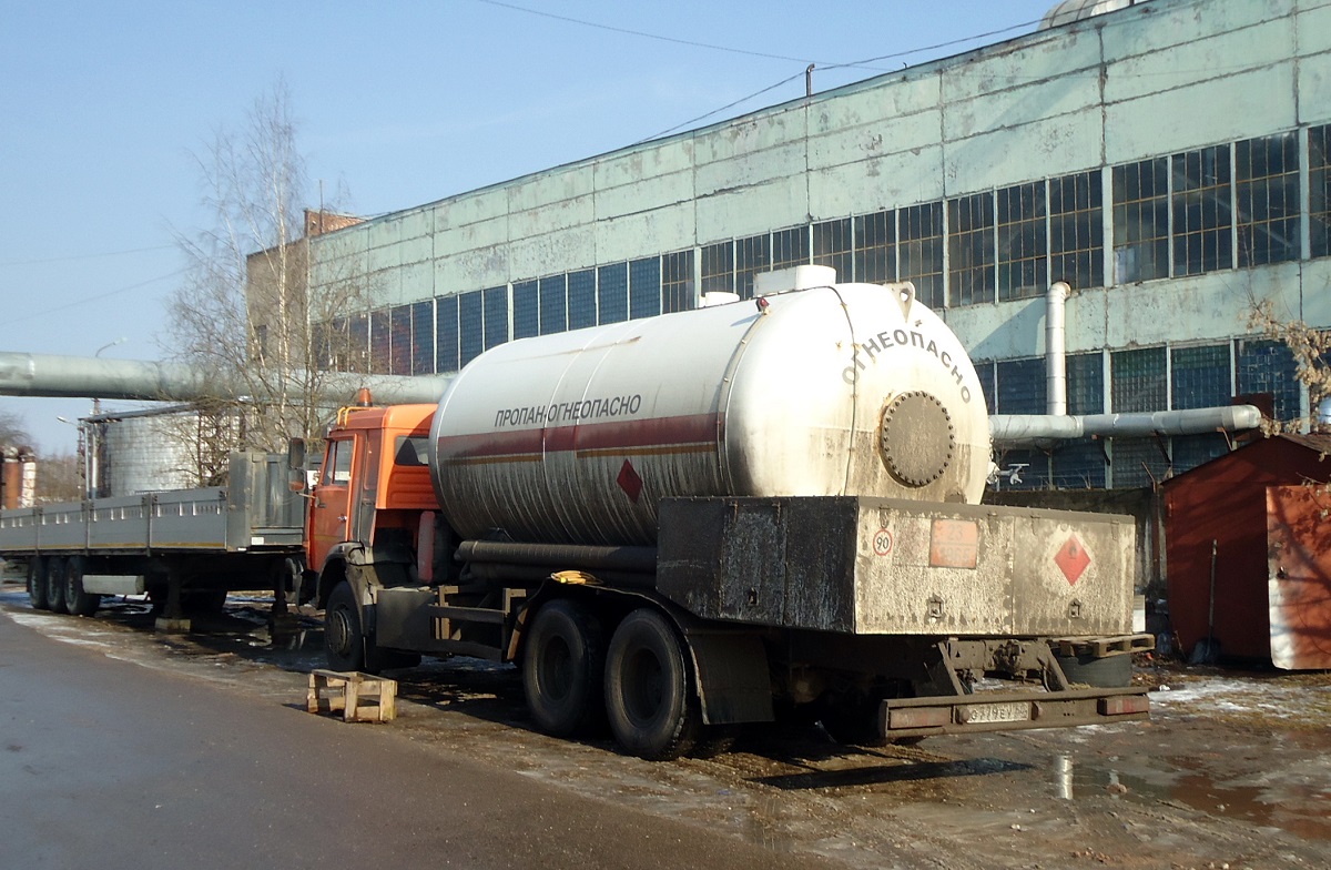 Псковская область, № О 779 ЕУ 60 — КамАЗ-65115-D3(97)