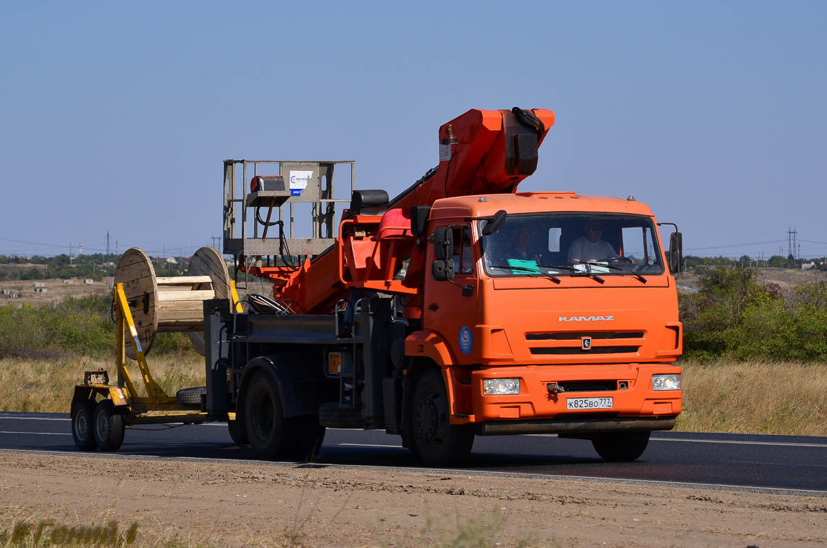Волгоградская область, № К 825 ВО 777 — КамАЗ-43253-R4(28)