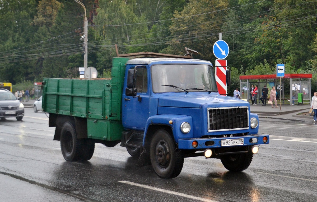 Удмуртия, № А 925 ЕК 18 — ГАЗ-3307