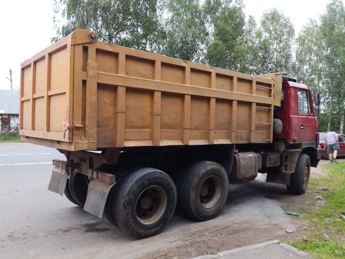 Удмуртия, № М 400 МО 18 — Tatra 815 SV
