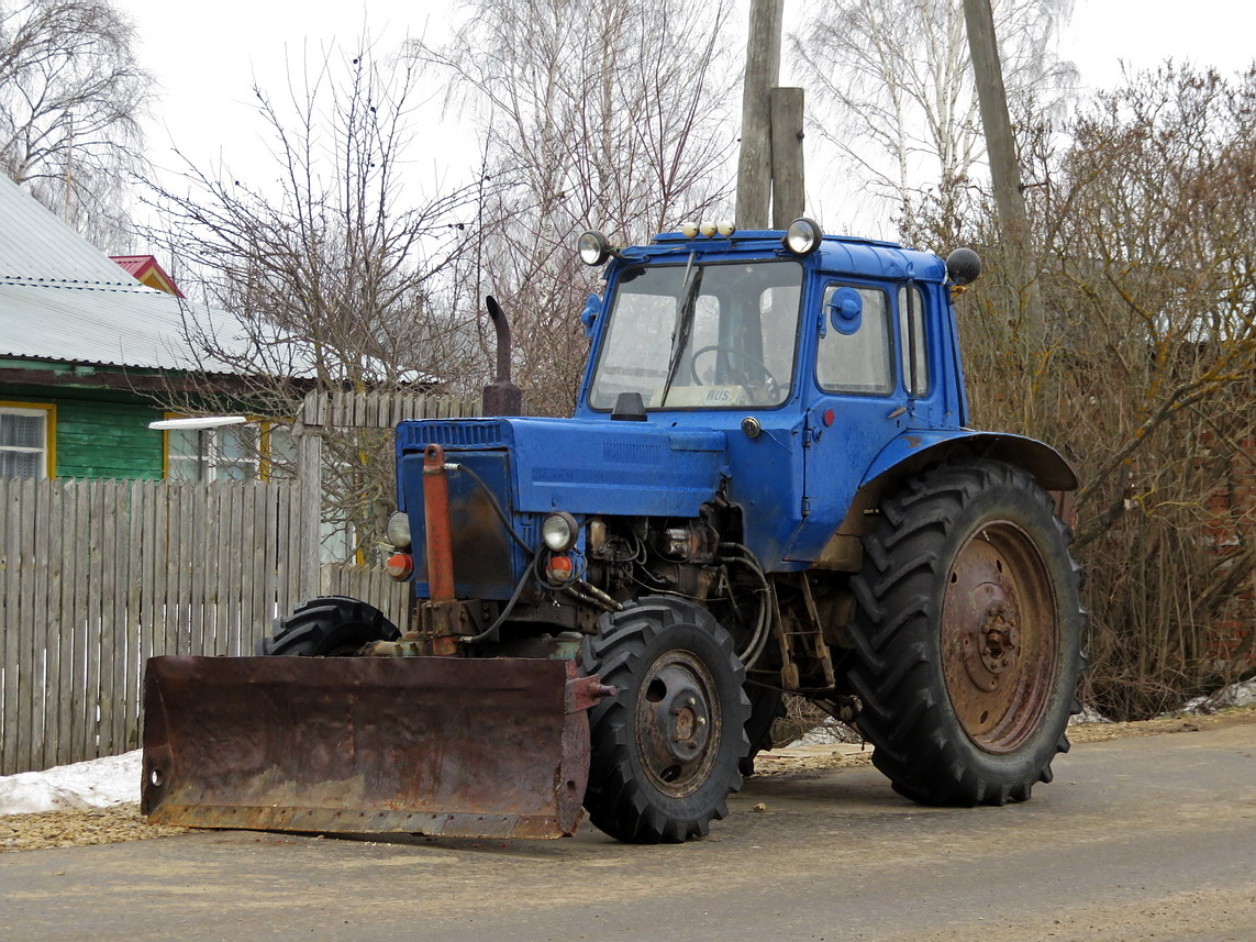 Кировская область, № 8*24 К* 43 — МТЗ-80 (общая модель); Кировская область — Спецтехника с нечитаемыми на фото номерами