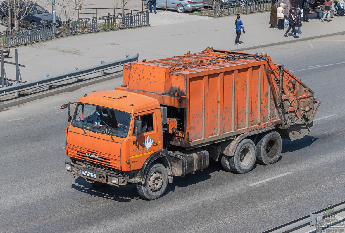 Алматы, № 559 BTZ 02 — КамАЗ-65115 (общая модель)