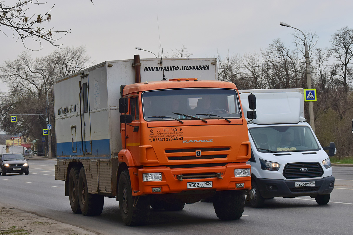 Волгоградская область, № В 582 АО 134 — КамАЗ-43118-46