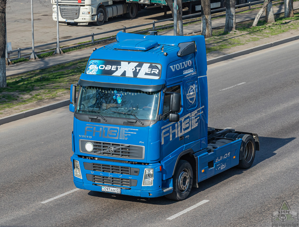 Алматы, № 097 AAK 02 — Volvo ('2002) FH12.480