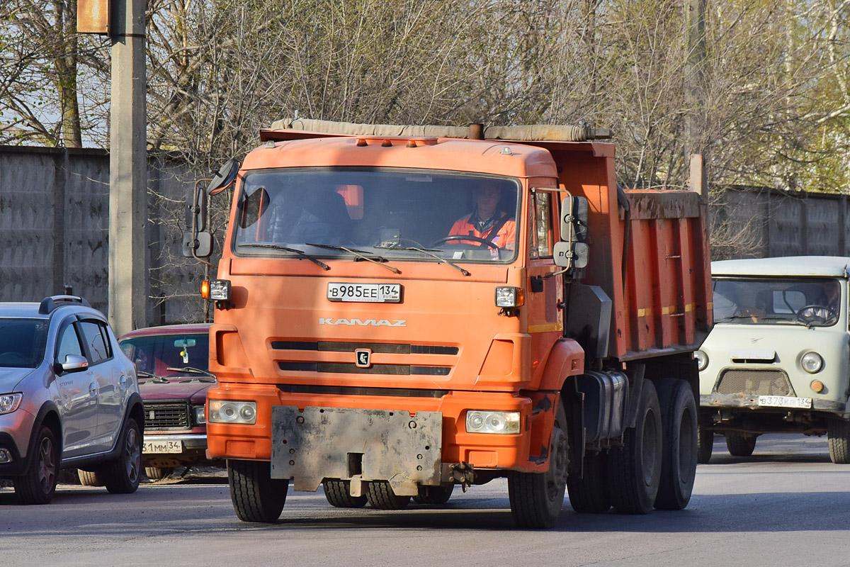 Волгоградская область, № В 985 ЕЕ 134 — КамАЗ-65115-L4(19)