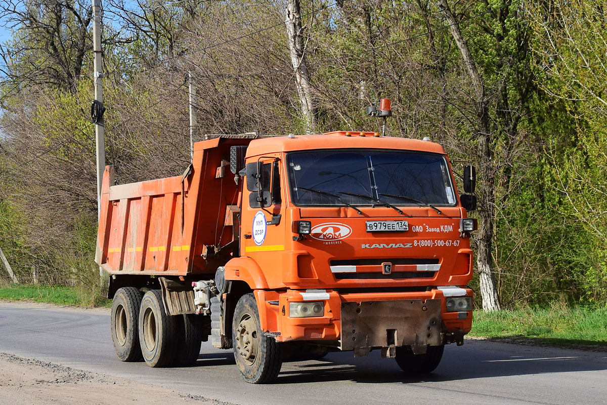 Волгоградская область, № В 979 ЕЕ 134 — КамАЗ-65115-L4(19)
