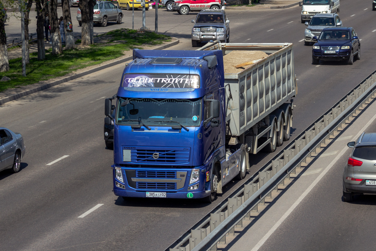 Алматы, № 385 AIZ 02 — Volvo ('2008) FH.460