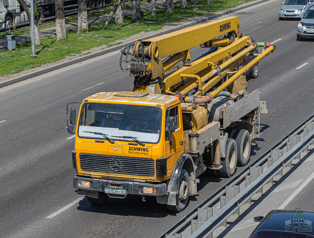 Алматы, № 075 APC 02 — Mercedes-Benz NG 2222