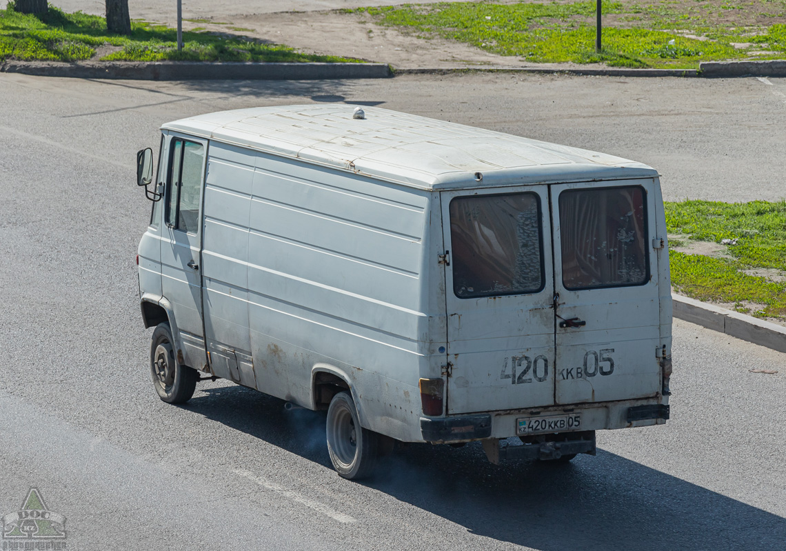 Алматинская область, № 420 KKB 05 — Mercedes-Benz T2 ('1967) 508