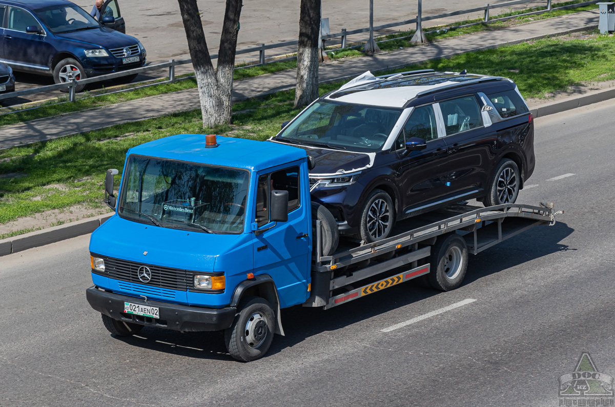 Алматы, № 021 AEN 02 — Mercedes-Benz T2 ('1986) 609
