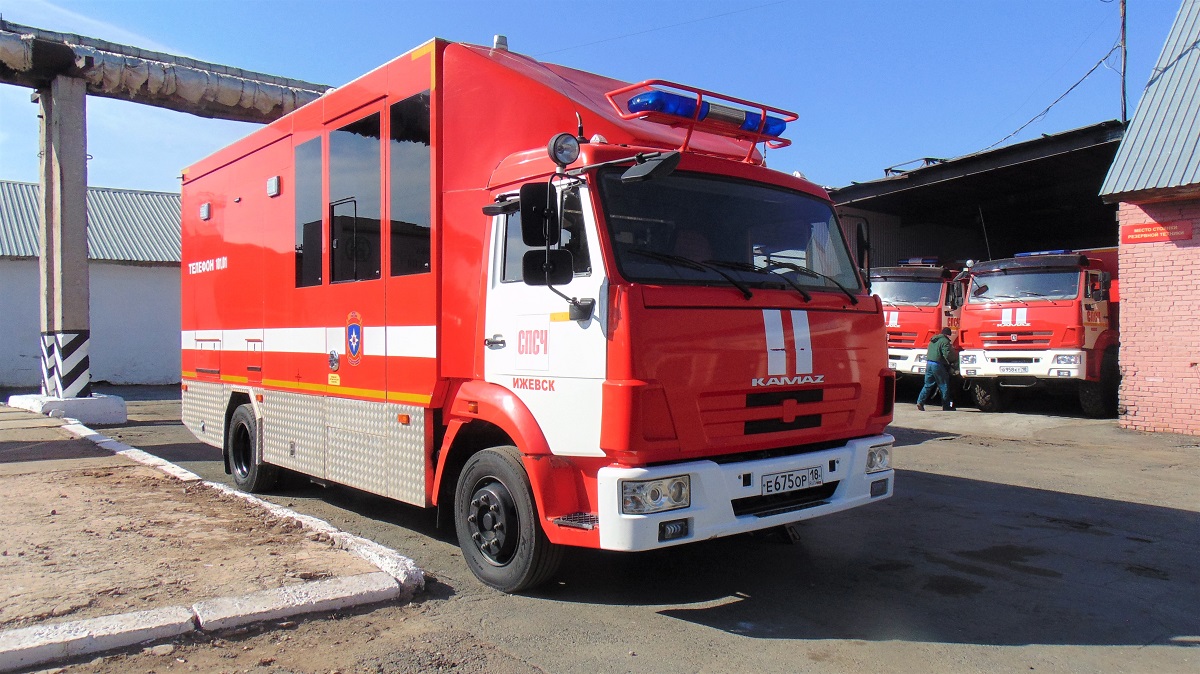 Удмуртия, № Е 675 ОР 18 — КамАЗ-4308-C4(25)