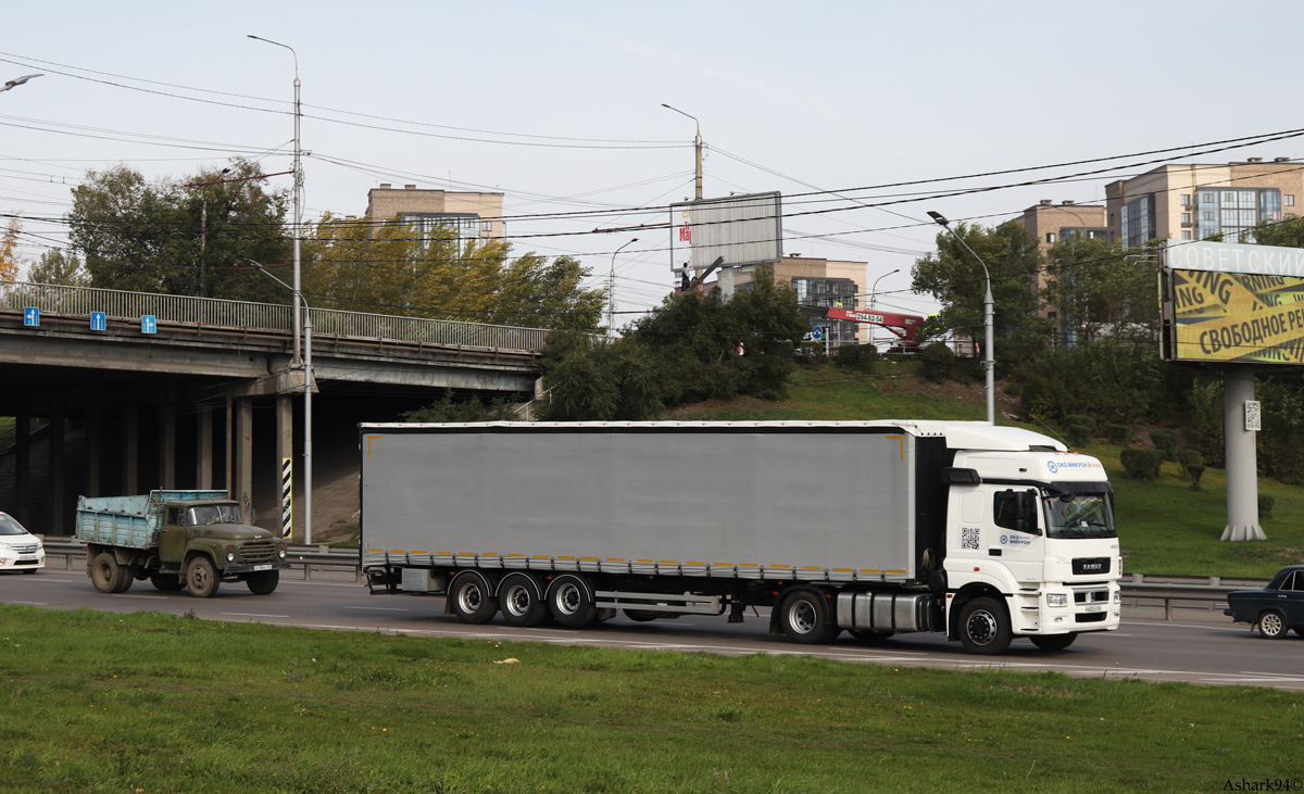 Красноярский край, № Р 402 СО 124 — КамАЗ-5490-S5(87)