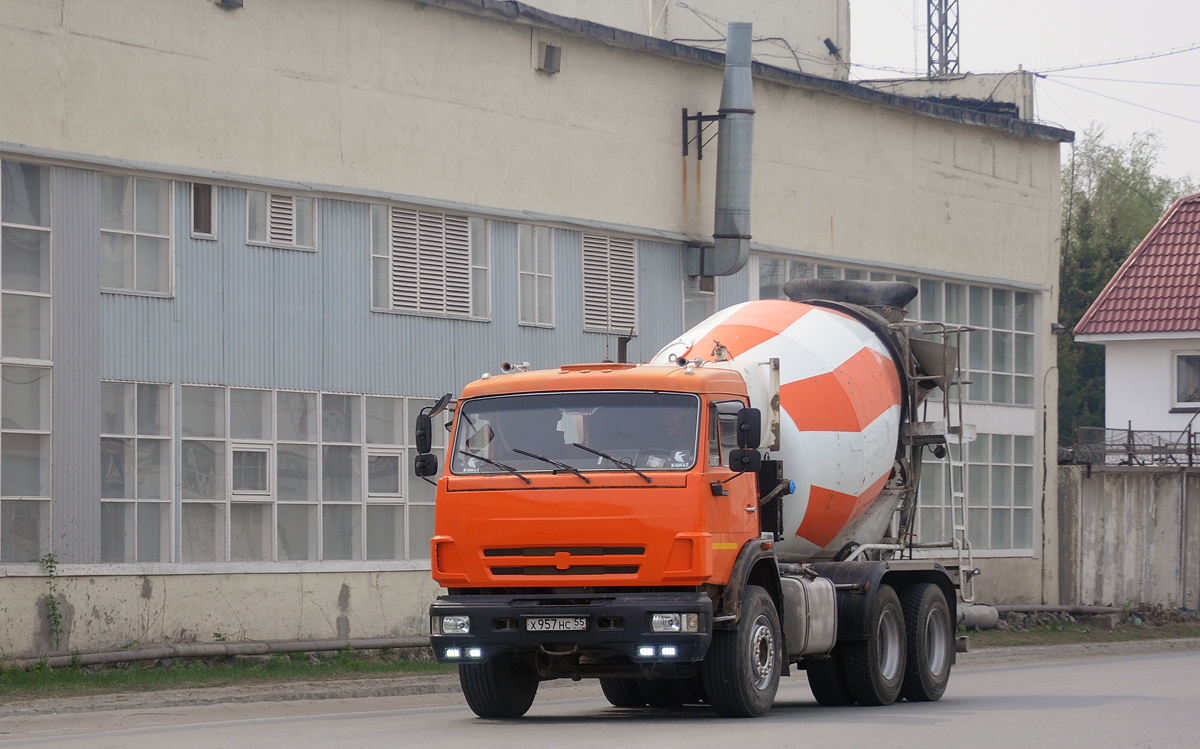 Омская область, № Х 957 НС 55 — КамАЗ-65115-D3(97)