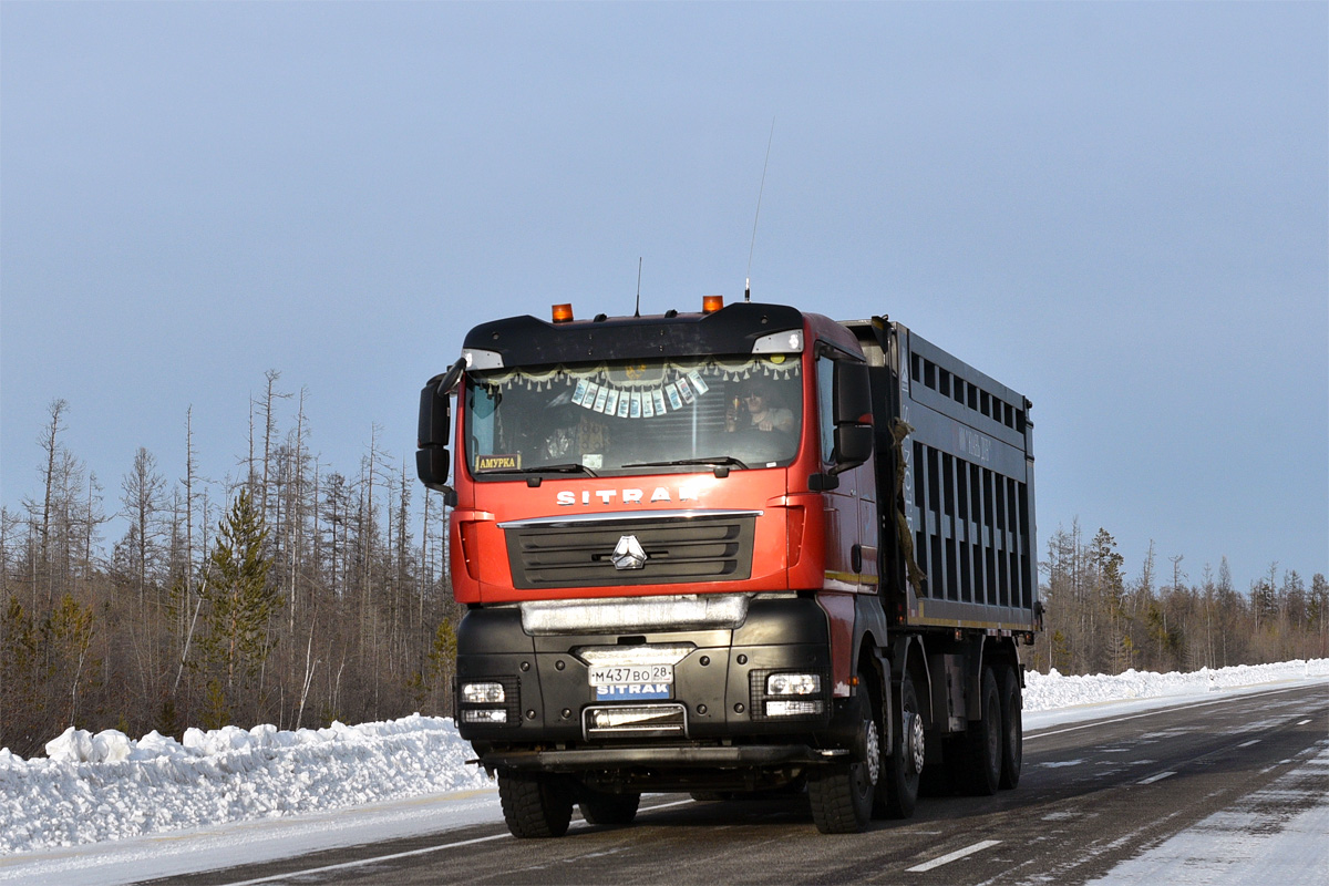 Амурская область, № М 437 ВО 28 — Sitrak C7H ZZ3316