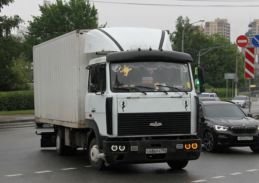Московская область, № С 686 РХ 790 — МАЗ-437043