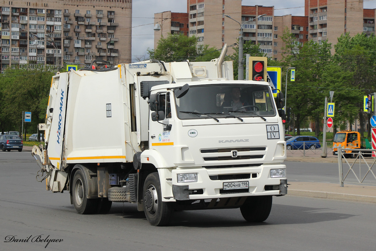 Санкт-Петербург, № М 004 НВ 198 — КамАЗ-53605-A5(48)