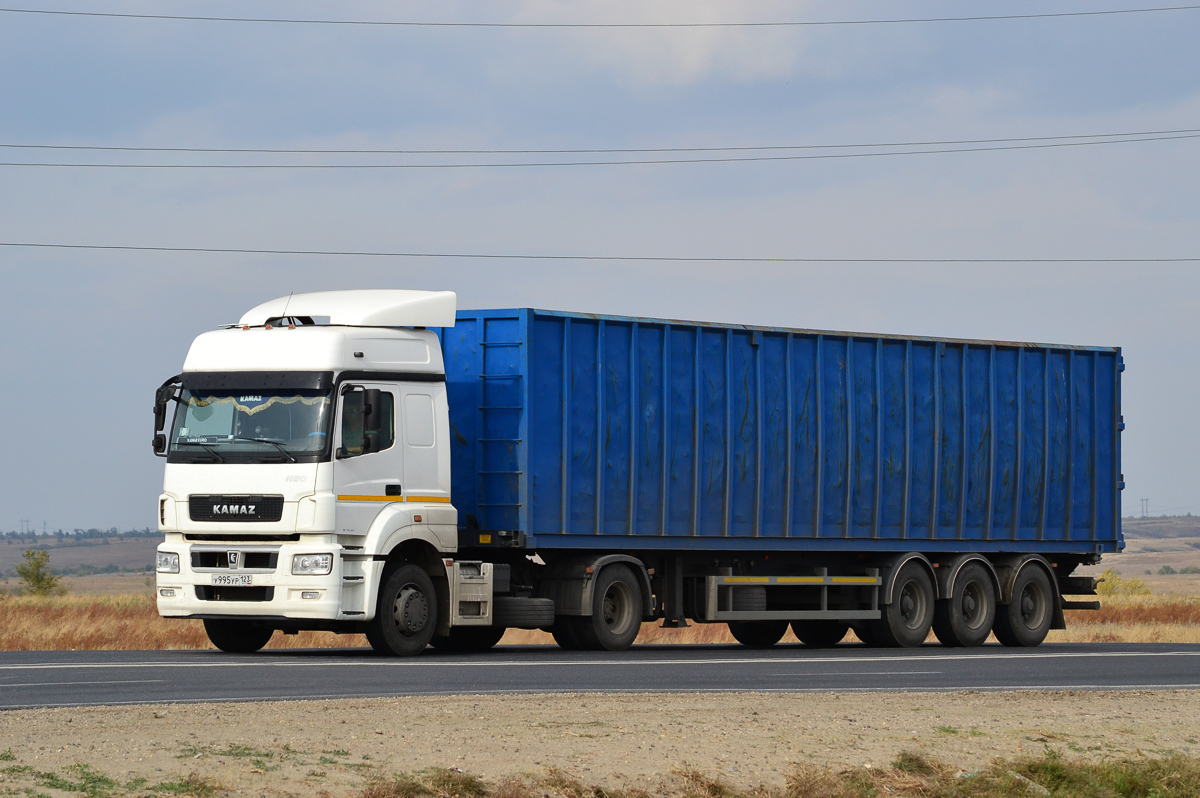Краснодарский край, № У 995 УР 123 — КамАЗ-5490-S5(87)