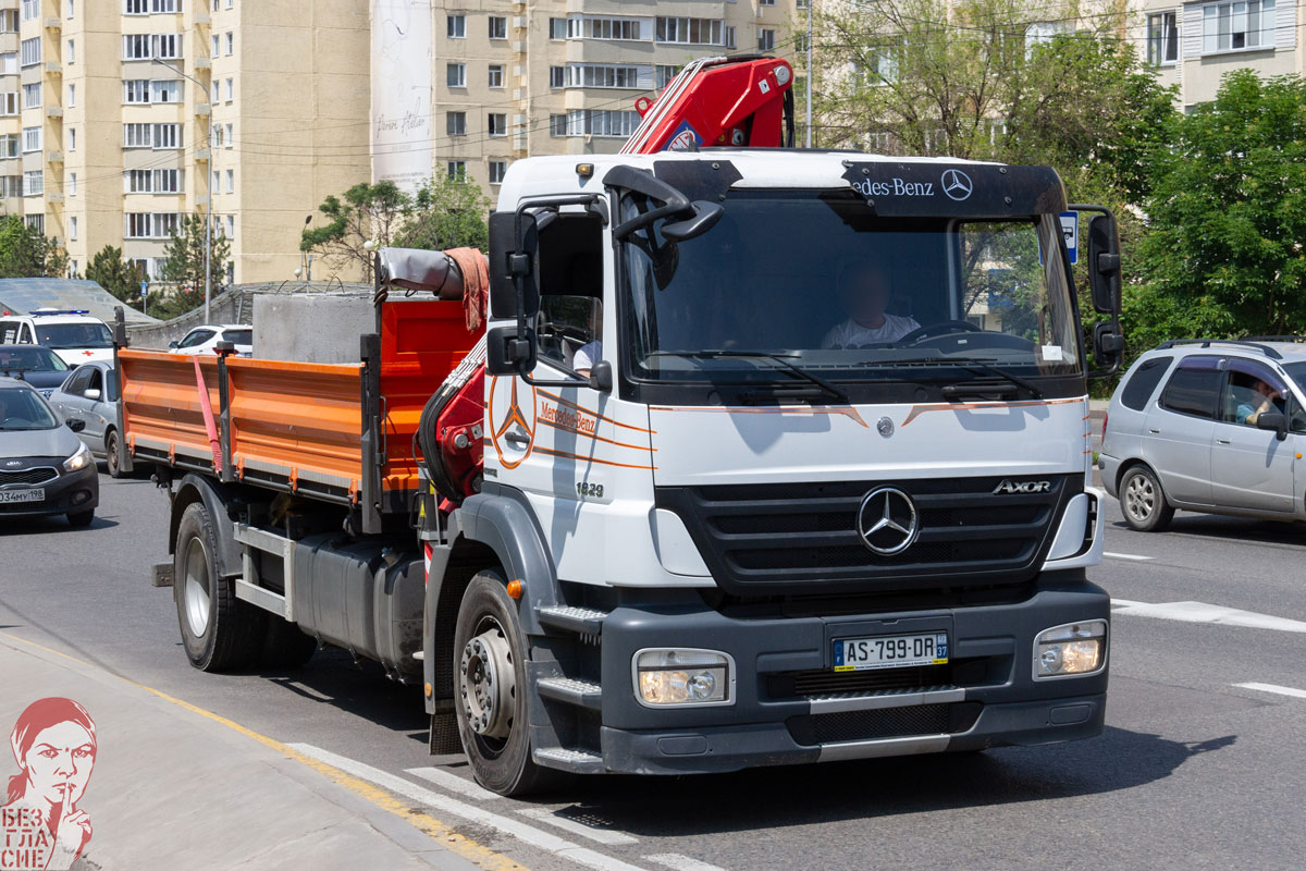 Алматы, № AS-799-DR — Mercedes-Benz Axor 1829