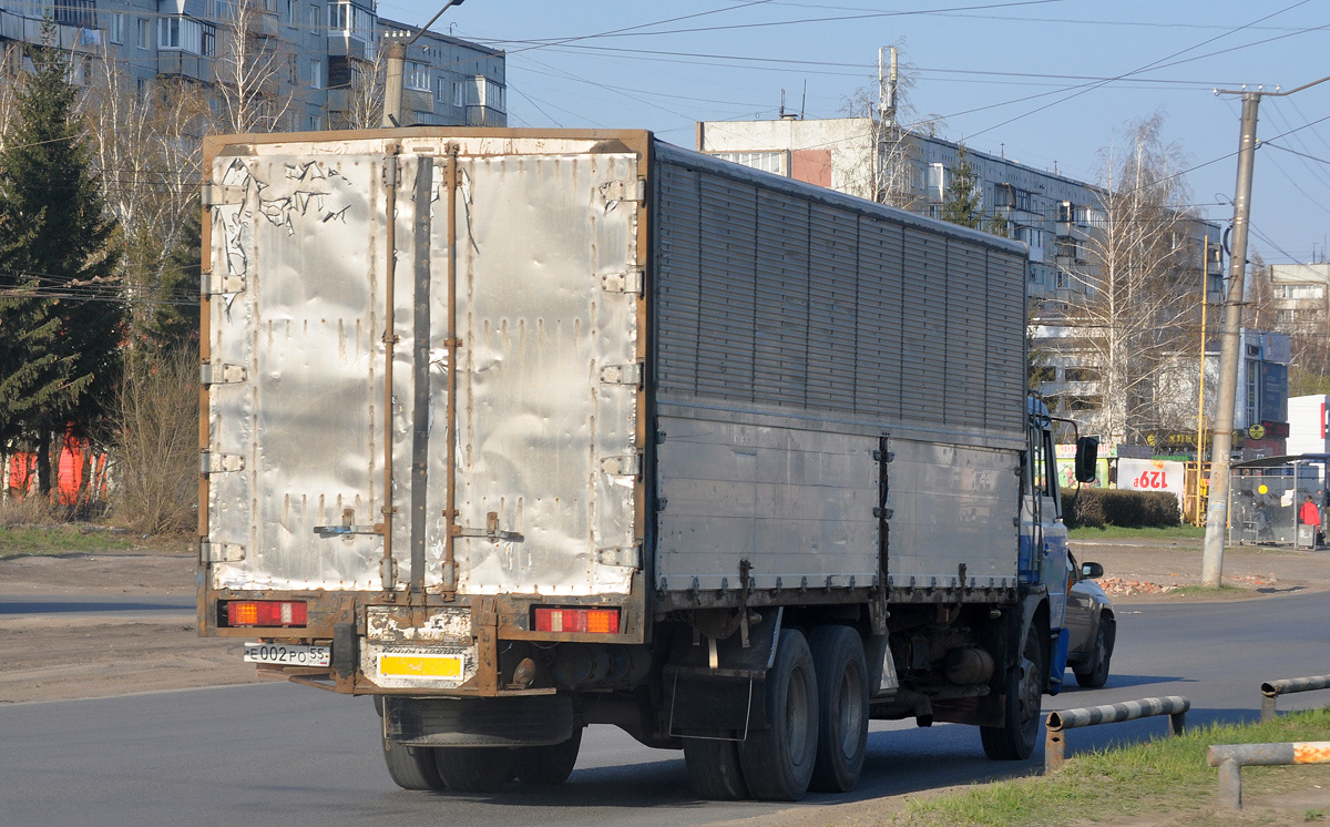 Омская область, № Е 002 РО 55 — Hino Profia