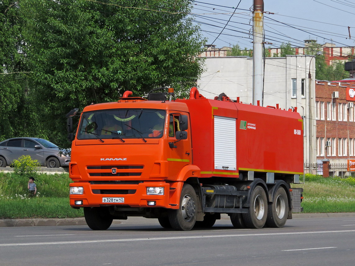 Кировская область, № В 328 ТН 43 — КамАЗ-65115-A5(48)