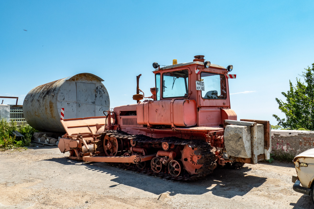 Крым, № 4403 КР 82 — ДТ-75В, ДТ-75Н (двигатель СМД)