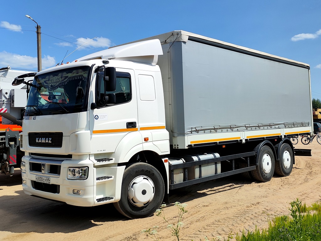 Тверская область, № Е 830 СУ 69 — КамАЗ-65207-S5(87)