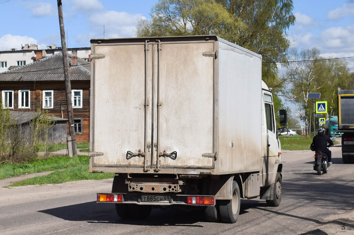 Тверская область, № Т 885 СН 69 — Mercedes-Benz Vario 612D