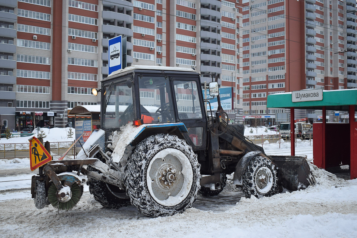 Алтайский край, № (22) Б/Н СТ 0967 — Беларус-82.1; Алтайский край — Спецтехника с нечитаемыми на фото номерами