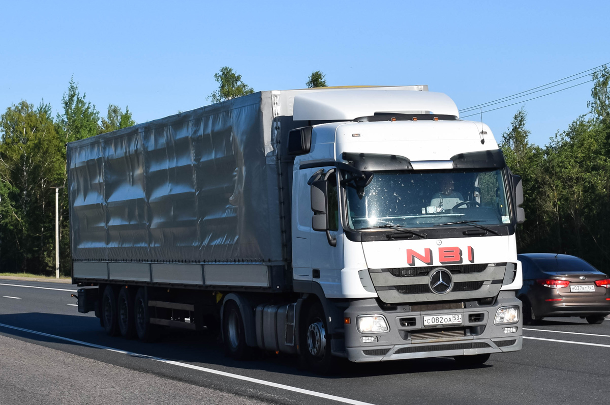 Новгородская область, № С 082 ОА 53 — Mercedes-Benz Actros ('2009) 1844