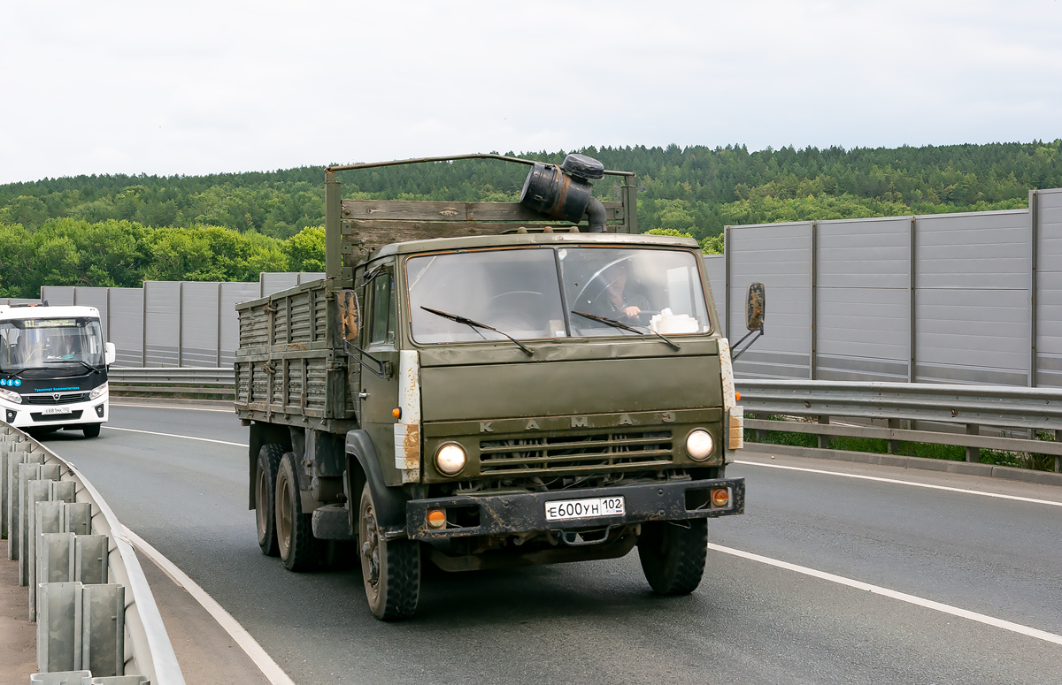 Башкортостан, № Е 600 УН 102 — КамАЗ-5320