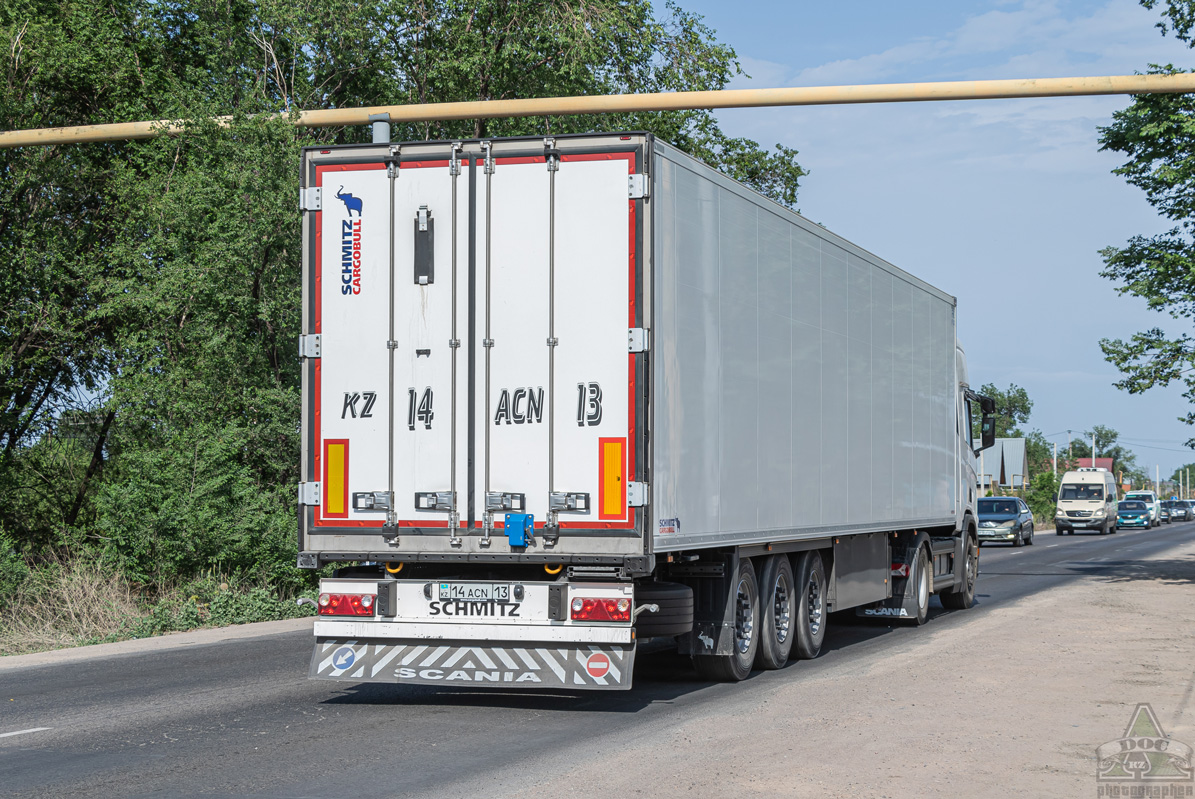Туркестанская область, № 14 ACN 13 — Schmitz Cargobull S.KO (SCB*S3B) общ.мод