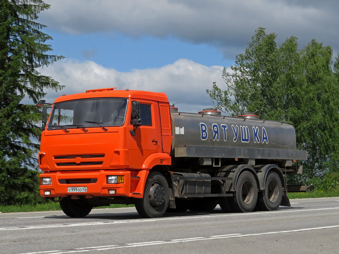 Кировская область, № С 999 ОО 43 — КамАЗ-65115-D3(97)