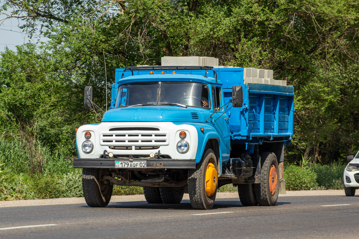 Алматы, № 179 AQF 02 — ЗИЛ-495710