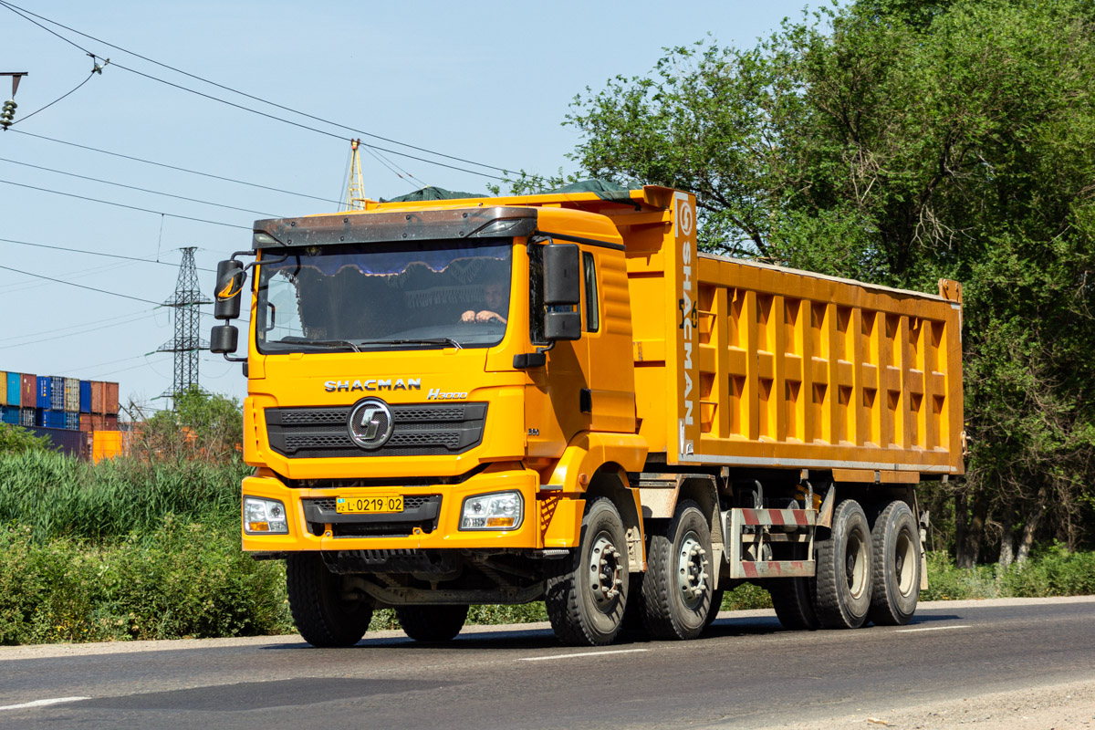 Алматы, № L 0219 02 — Shaanxi Shacman H3000 (общая модель)