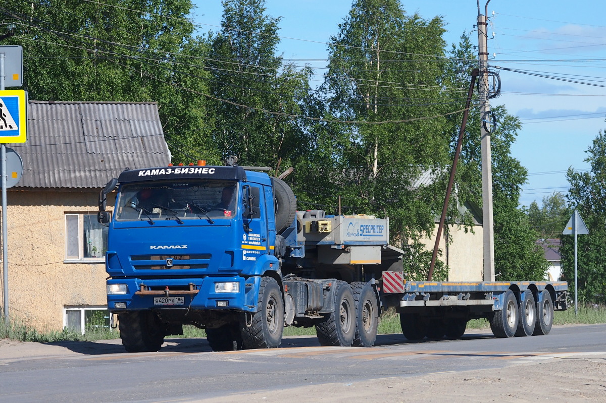 Ханты-Мансийский автоном.округ, № В 420 РХ 186 — КамАЗ-43118-RR(76) [431185-R]
