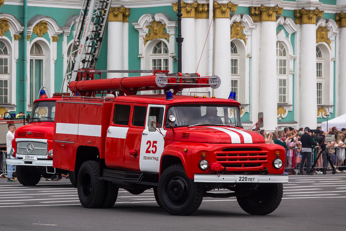 Сайт пожарных спб. ЗИЛ 431412 пожарный. ЗИЛ 431412. 220 Лет пожарной охране Санкт-Петербурга. Аппарат Сидо пожарных.