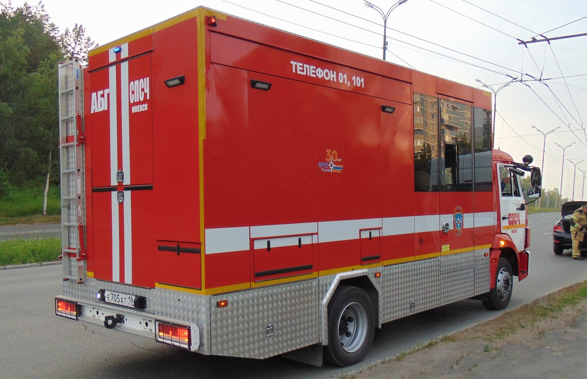 Удмуртия, № Е 705 АТ 18 — КамАЗ-4308-G5(69)