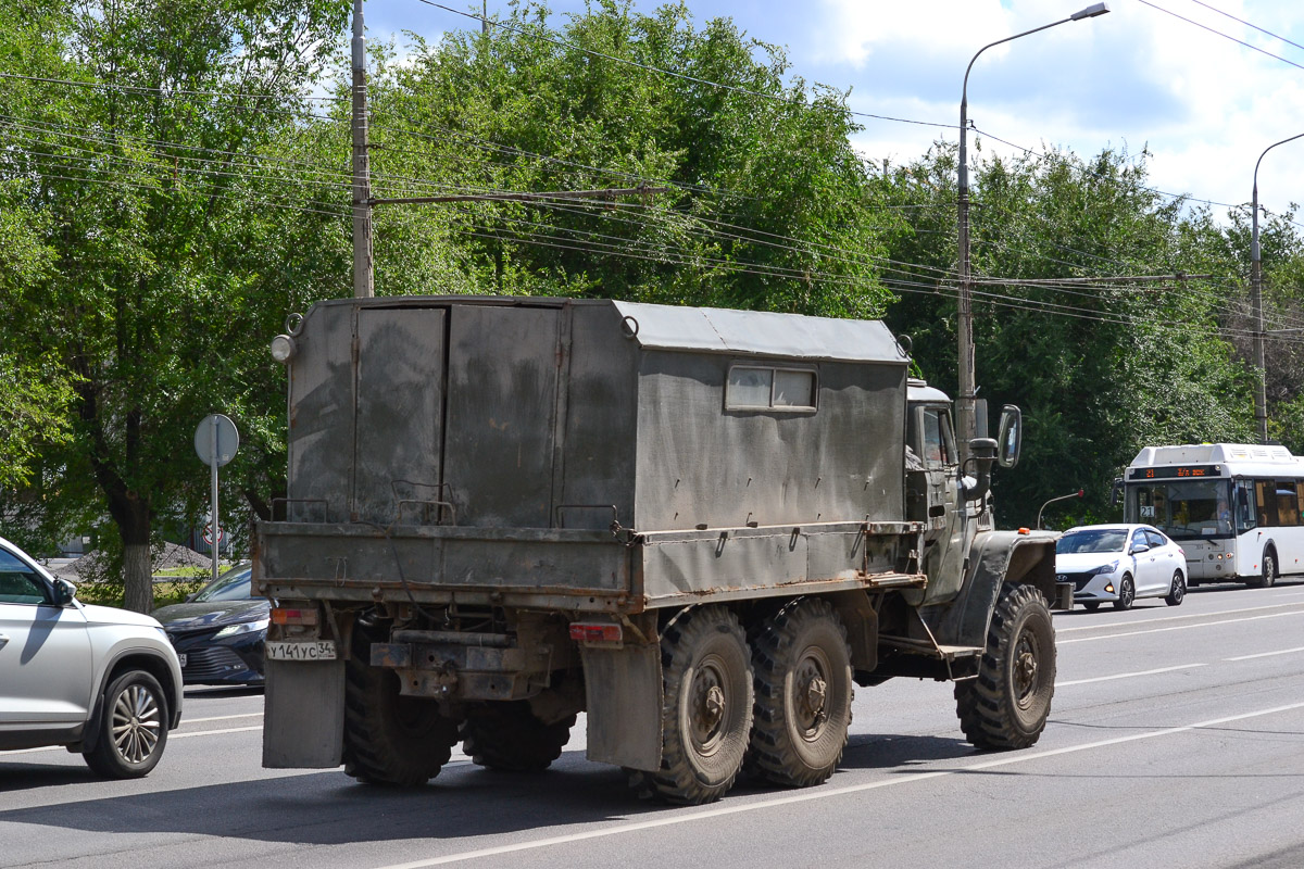 Волгоградская область, № 716 — Урал-375Д
