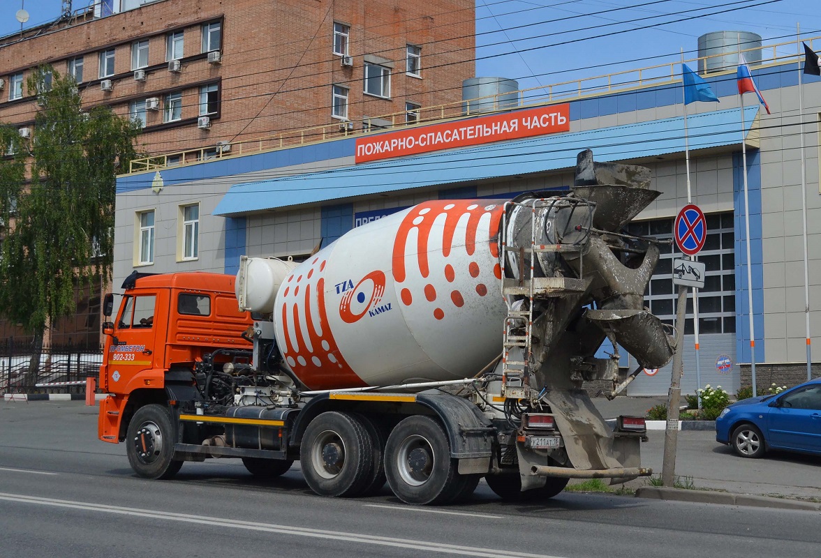 Удмуртия, № У 211 АТ 18 — КамАЗ-6520-A5(48)