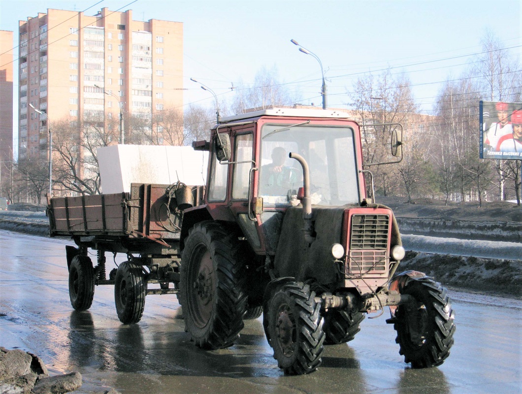 Удмуртия — Спецтехника с нечитаемыми на фото номерами
